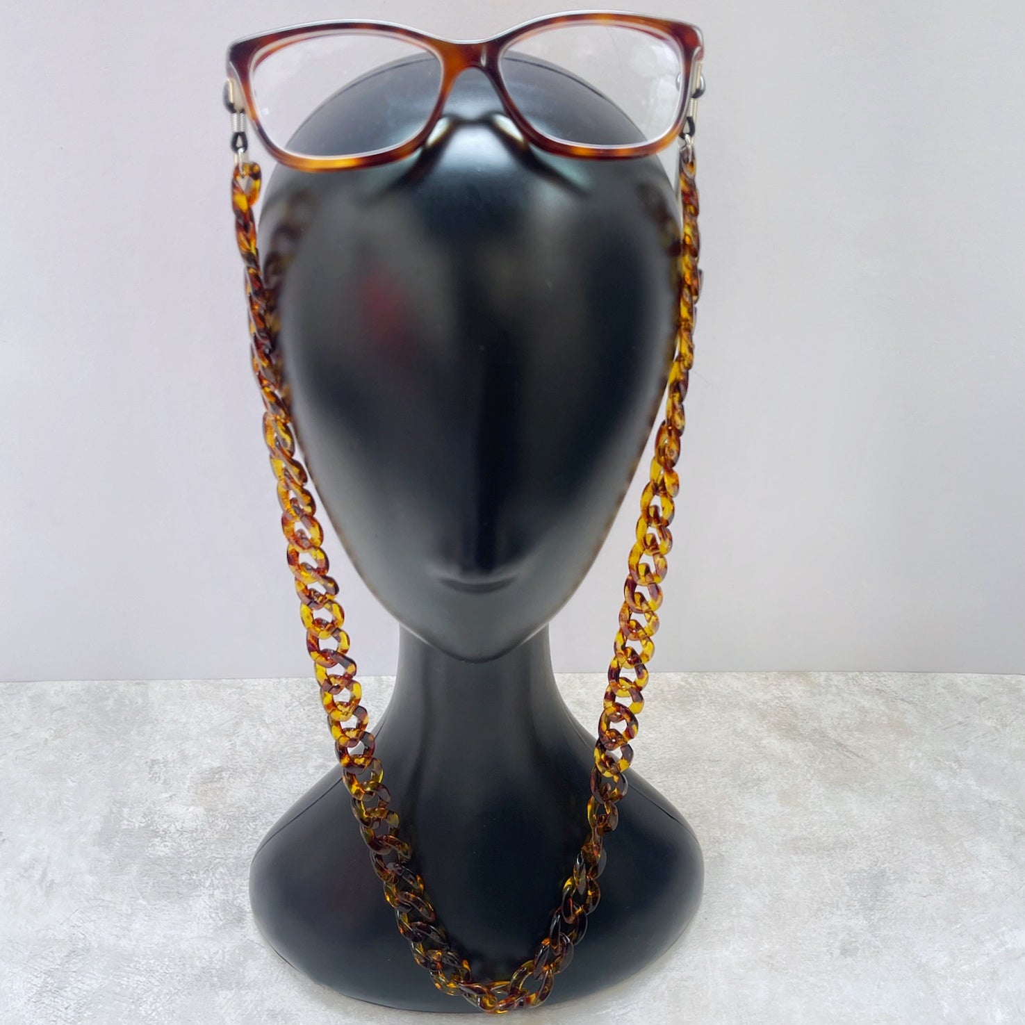 Lynkylynks eyewear chain works with most glasses—no need for special attachments
Available in multiple colours and designs
Lynkylynks are stylish glasses chains, durable for hands-free convenience
Perfect for busy lifestyles, our glasses accessories are made with love in the UK
